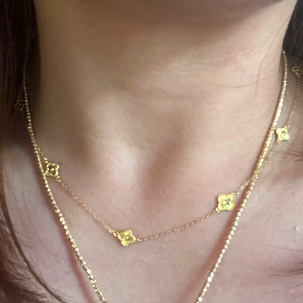 Flowers Station necklace 18k solid gold